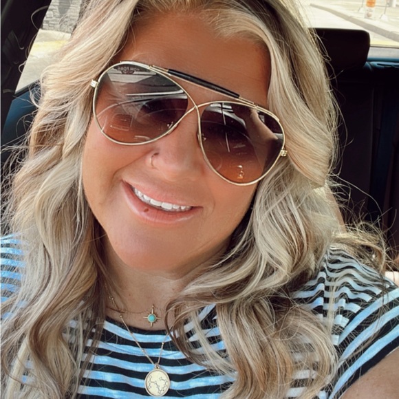 Meet your Posher, Posh - Picture 1 of 1